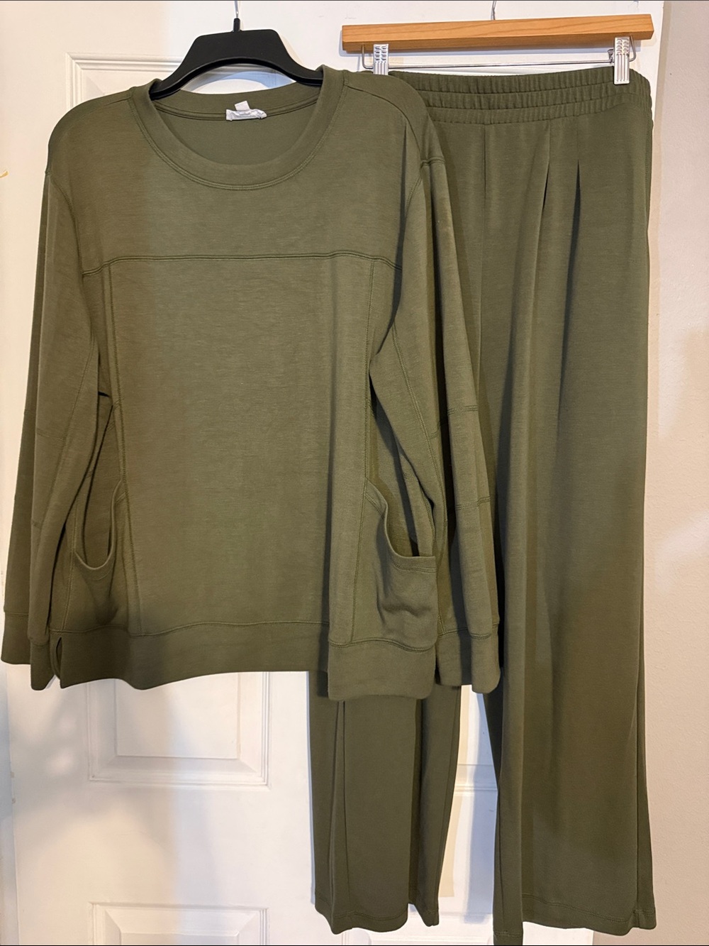 Women's Olive Green Set/Dillard's